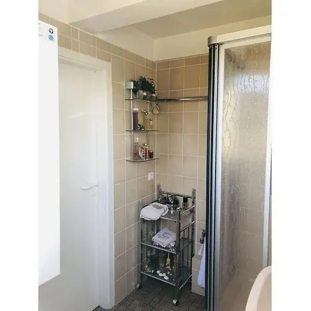 Frog Modern Retreat Holiday home *